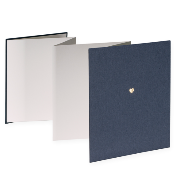 Zehn Seiten Platz für Fotos, Kinderzeichnungen, Gutscheine und vielen Ideen mehr. Dank der Zick-Zack-Form lässt sich der Inhalt optimal präsentieren.