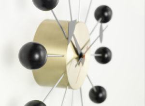 Vitra Ball Clock UNIKI