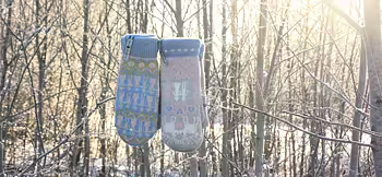 Wollhandschuhe FÄSTFOLK ELSIE & ERIK von Öjbro aus Merinowolle mit schwedischem Muster