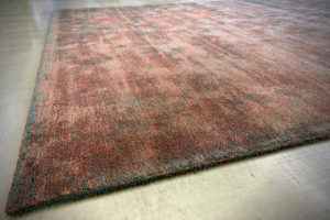 Die Teppiche von KRAMIS sind in jeder Grösse, Form und Farbe erhältlich. Naturfaserteppiche in höchstmöglicher Qualität und Langlebigkeit