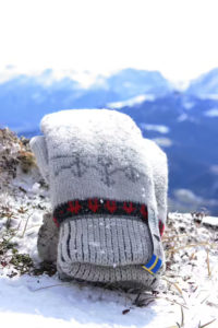 Strapazierfähige Schwedische Handschuhe aus Merinowolle und Wolle für jedermann in der Grösse M (7-9).