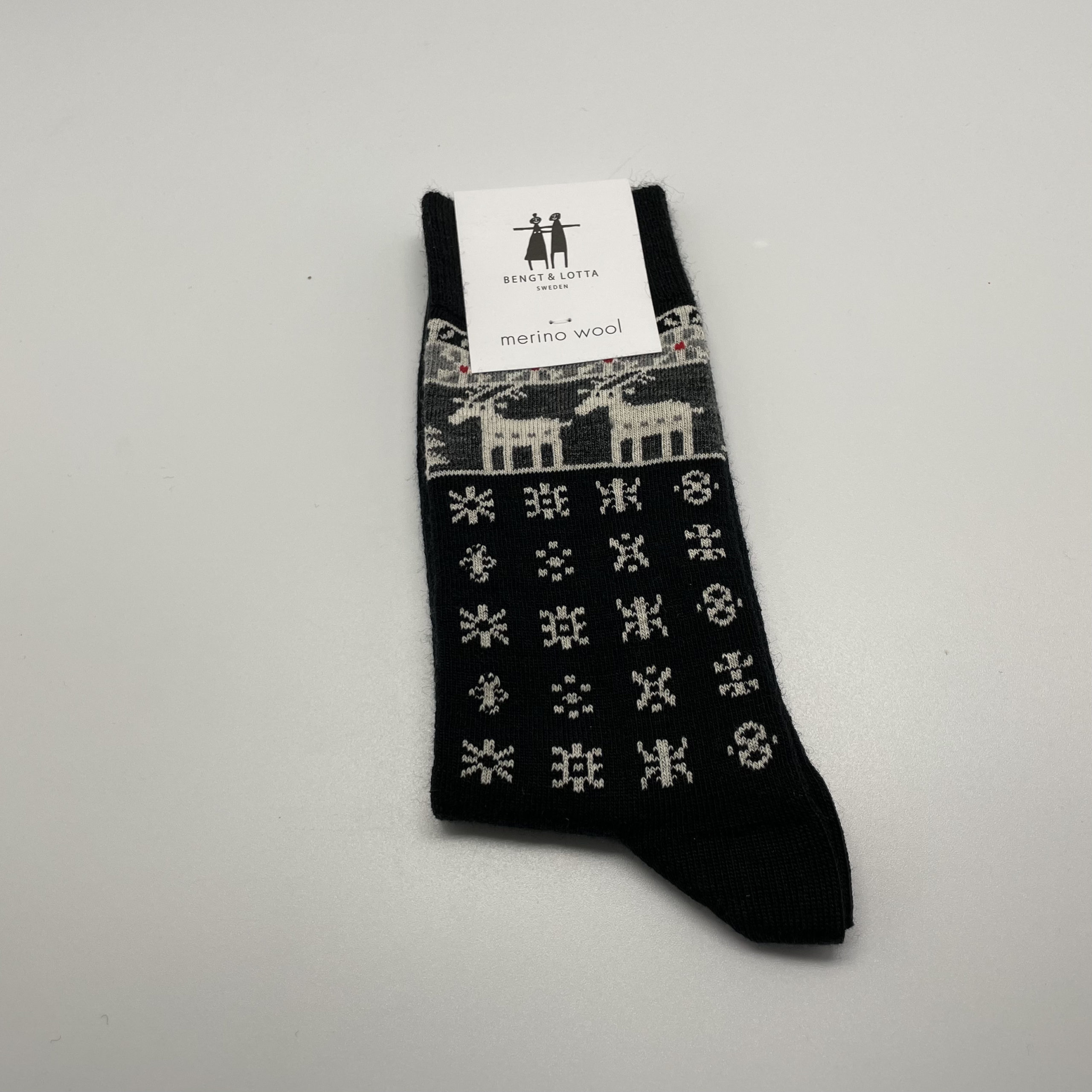 Diese Wollsocken aus Merinowolle sind vom Designerpaar Bengt & Lotta und in verschiedenen Farben, Mustern und Grössen erhältlich.