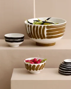 Moderne und stilvolle Schalen von UNIKI in verschiedenen Designs.