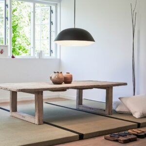 Die Caché-Kollektion wird in einem eleganten, modernen Design mit der bekannten hochwertigen Handwerkskunst von Le Klint hergestellt, bei der alle Teile in Dänemark hergestellt werden.