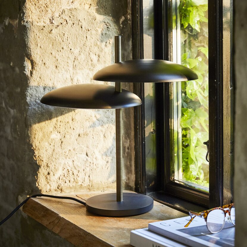 AVILO | Onism Table Lamp 01