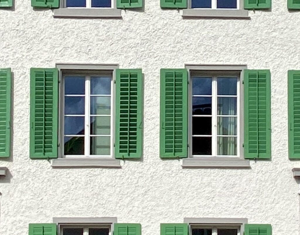UNIKI – Fassadenrenovierung Schulhaus in Uster