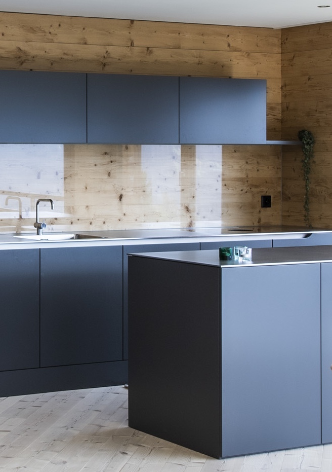 UNIKI – Küche mit wohnlicher Atmosphäre in Uster