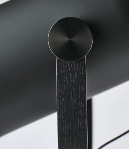 Carronade II Stehleuchte von Le Klint im skandinavischen Design bei UNIKI in Uster