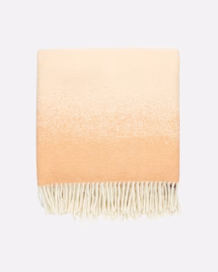 Marimekko Wolldecke Selänne – Gesamtansicht mit grafischem Muster