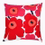 Marimekko Pieni Unikko Kissenbezug 50 × 50 cm aus Bio-Baumwolle im ikonischen Unikko-Muster in Weiss und Rot.