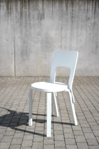 Artek Chair 66 von Alvar Aalto, weiss lackiert, Outlet-Stück