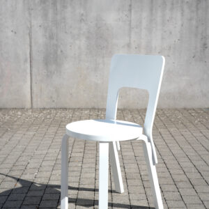 Artek Chair 66 von Alvar Aalto, weiss lackiert, Outlet-Stück