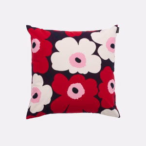 Marimekko Pieni Unikko Kissenbezug in Plum, Cranberry, Off White und Rose